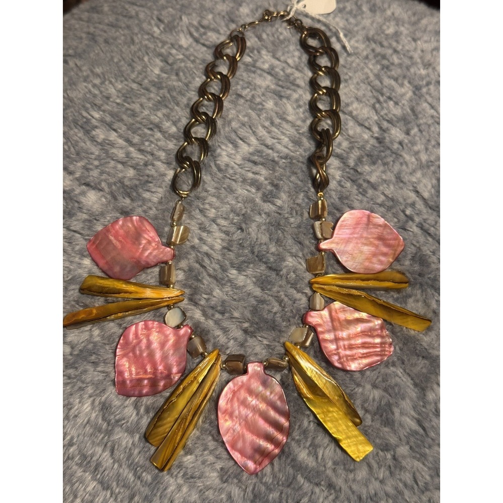 VTG Hand Carved Leaf Golden Mother of Pearl & Pink Abalone‎ Shells Bead Necklace